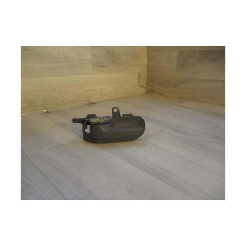 Poignee interieur avant gauche PEUGEOT 107 PHASE 1 d’occasion