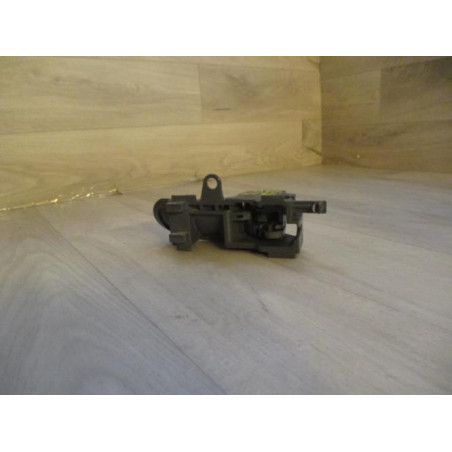 Poignee interieur avant gauche PEUGEOT 107 PHASE 1 d’occasion