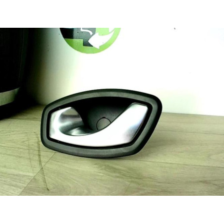 Poignee interieur arriere droit RENAULT MEGANE 3 PHASE 1 d’occasion