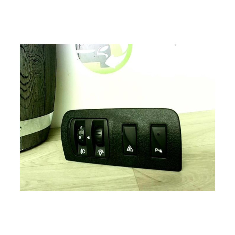 Commande de reglage hauteur de phare RENAULT MEGANE 3 PHASE 1 d’occasion