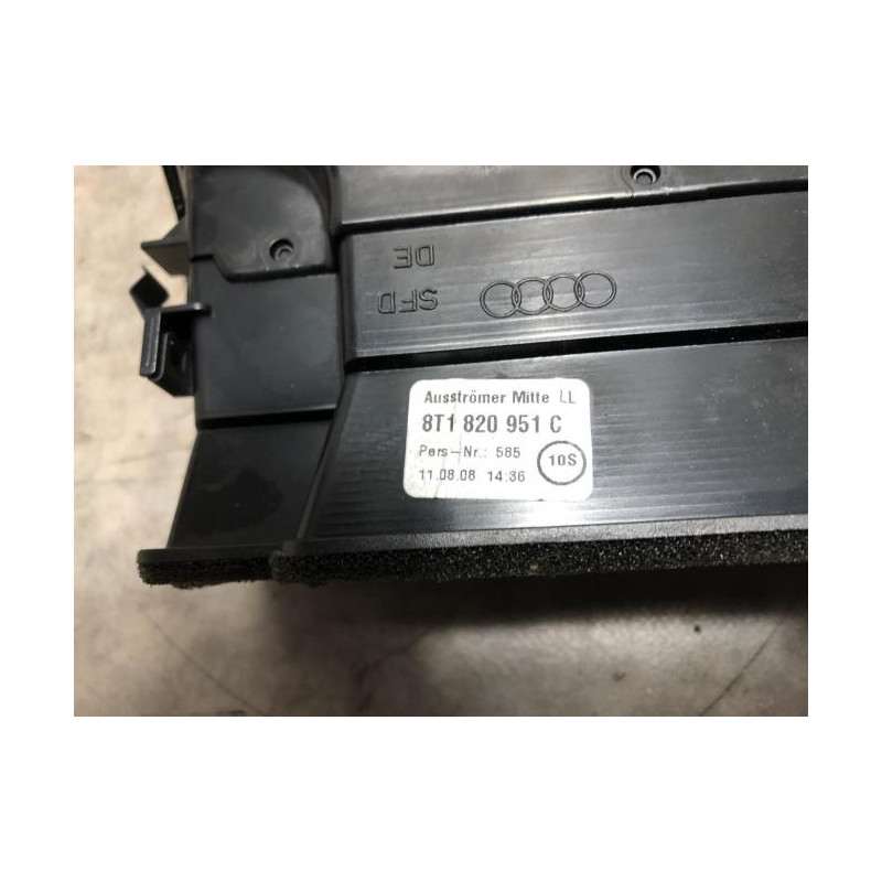 Aerateur tableau de bord AUDI A4 3 AVANT PHASE 1 BREAK d’occasion