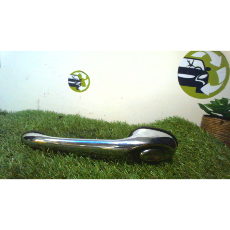 Poignee porte avant gauche CHRYSLER PT CRUISER PHASE 1 BREAK d’occasion