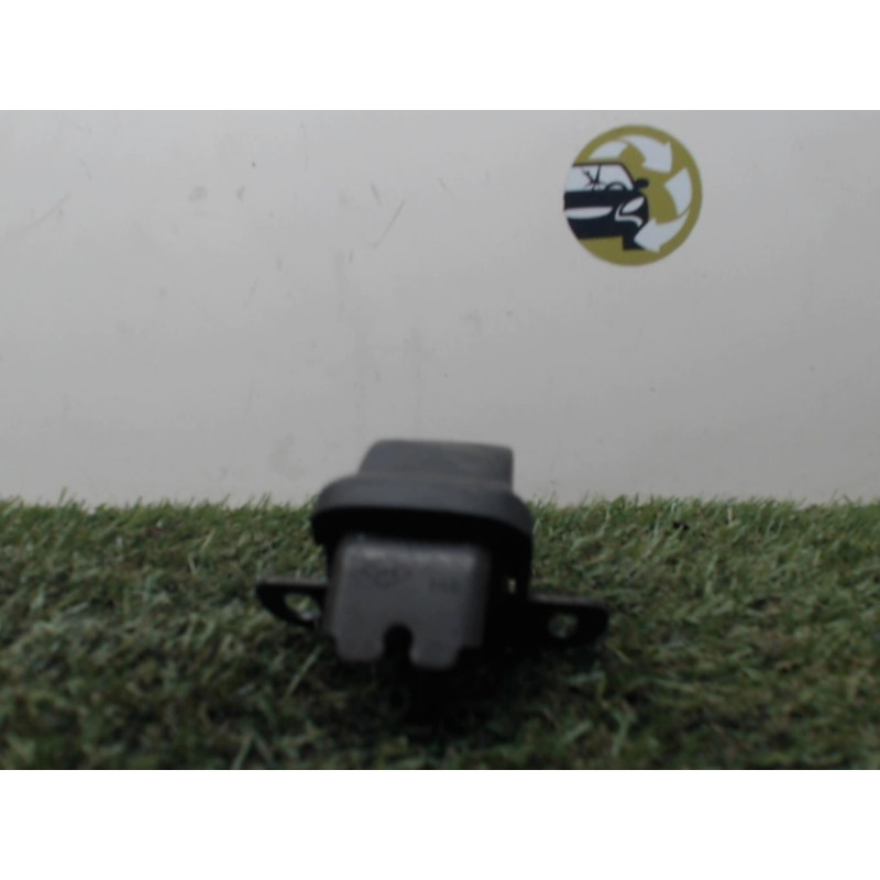 Serrure de porte de coffre gauche RENAULT KANGOO 1 PHASE 1 d’occasion
