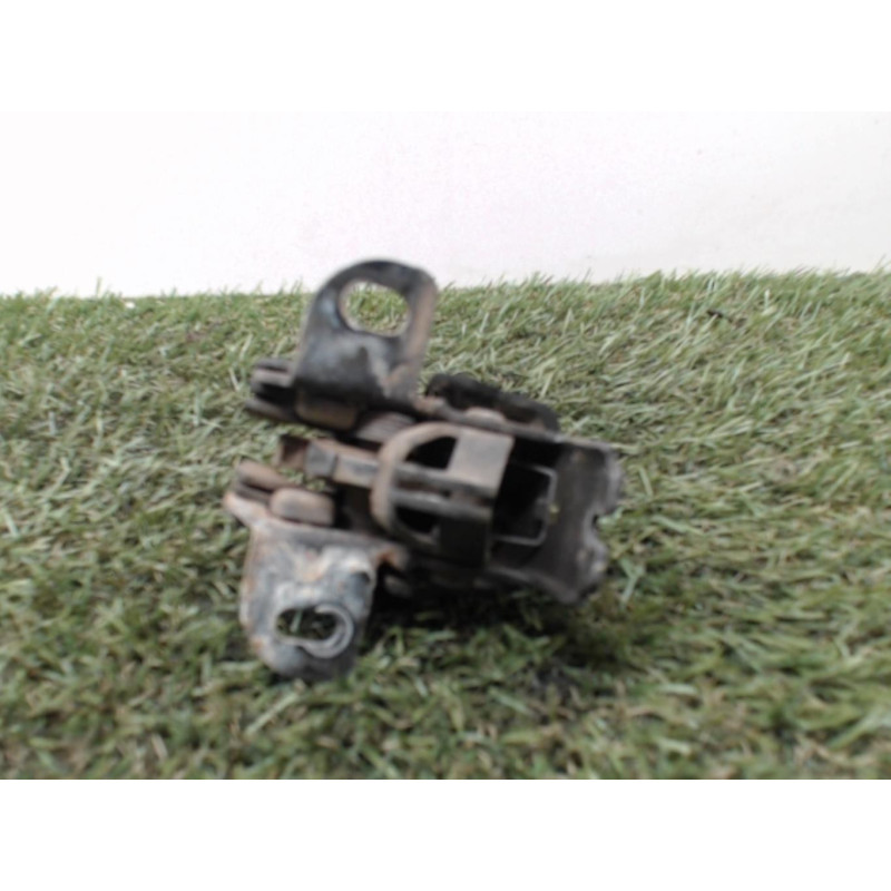 Serrure de porte de coffre droite RENAULT KANGOO 1 PHASE 1 d’occasion