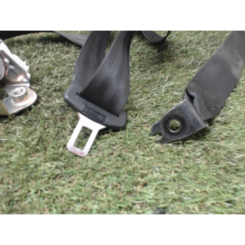 Ceinture arriere gauche VOLKSWAGEN PASSAT 5 BREAK d’occasion