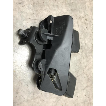 Attache ceinture arriere gauche AUDI A4 3 AVANT PHASE 1 BREAK d’occasion