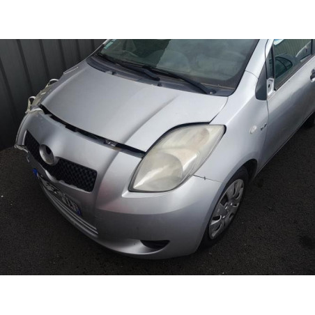 Capot TOYOTA YARIS 2 PHASE 1 d’occasion