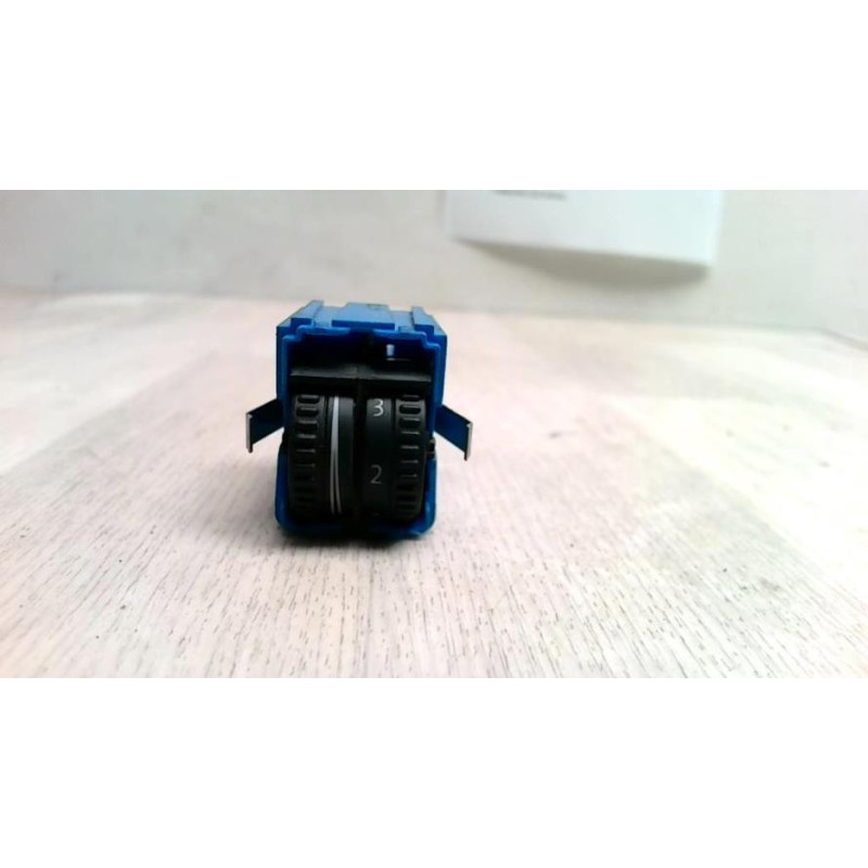Commande de reglage hauteur de phare VOLKSWAGEN TIGUAN 1 PHASE 1 d’occasion