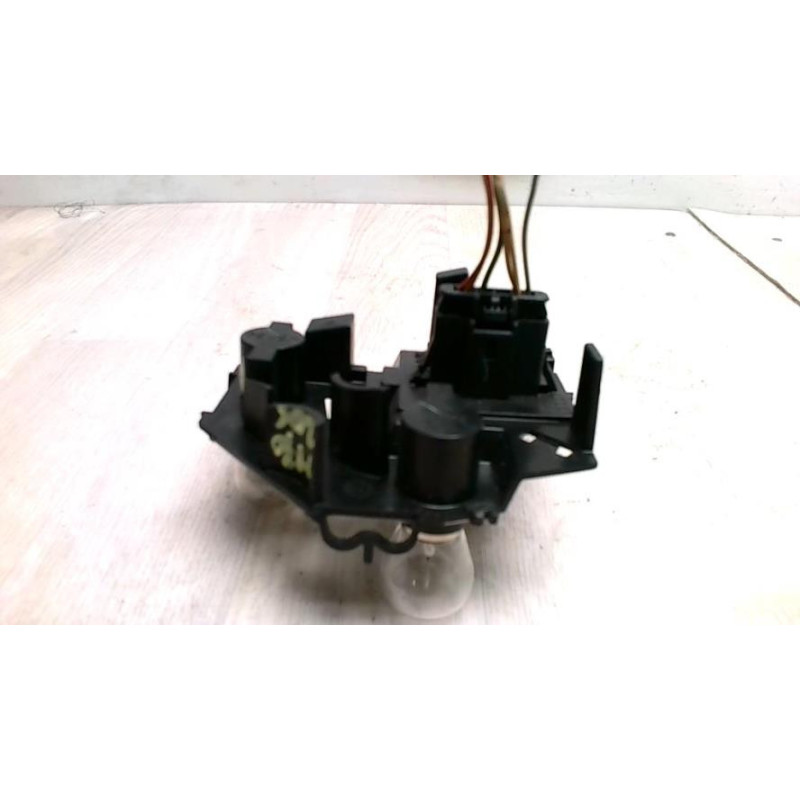 Platine feu arriere gauche PEUGEOT 206+ d’occasion
