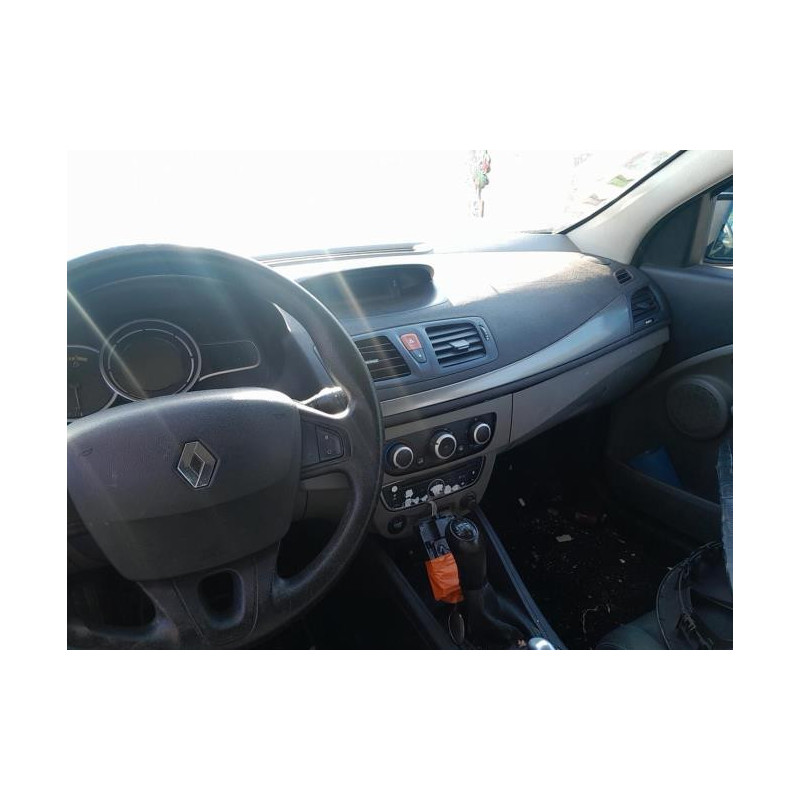 Poignee interieur arriere droit RENAULT MEGANE 3 PHASE 1 d’occasion