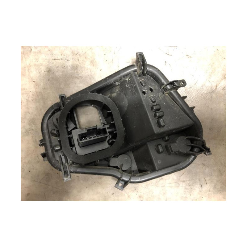 Platine feu arriere gauche DACIA SANDERO 3 d’occasion