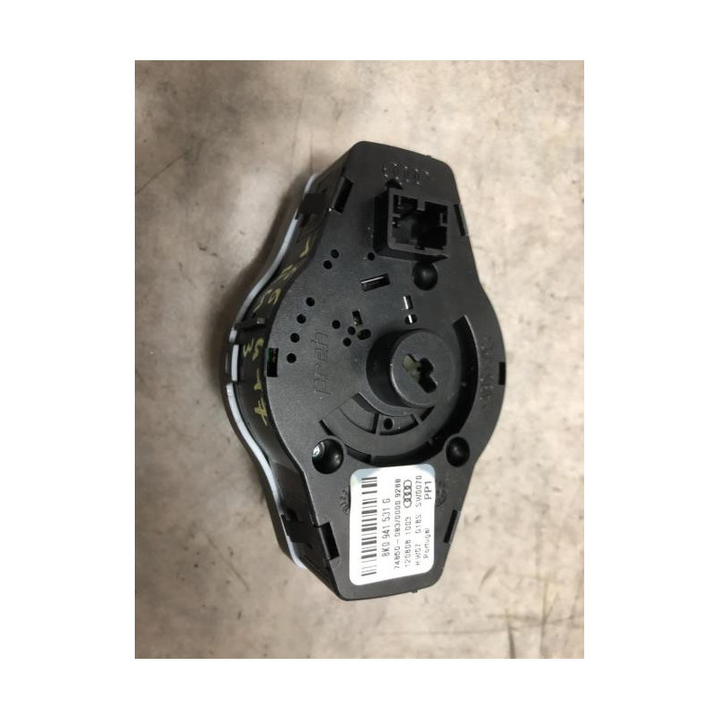 Commande de phare AUDI A4 3 AVANT PHASE 1 BREAK d’occasion