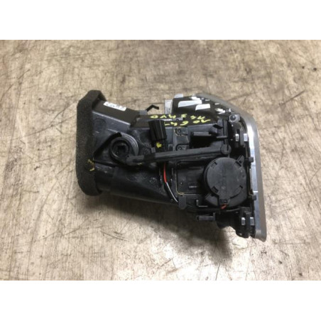 Aerateur tableau de bord avant droit AUDI A4 3 AVANT PHASE 1 BREAK d’occasion