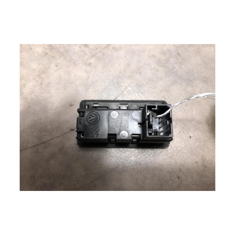 Bouton de coffre AUDI A4 3 AVANT PHASE 1 BREAK d’occasion