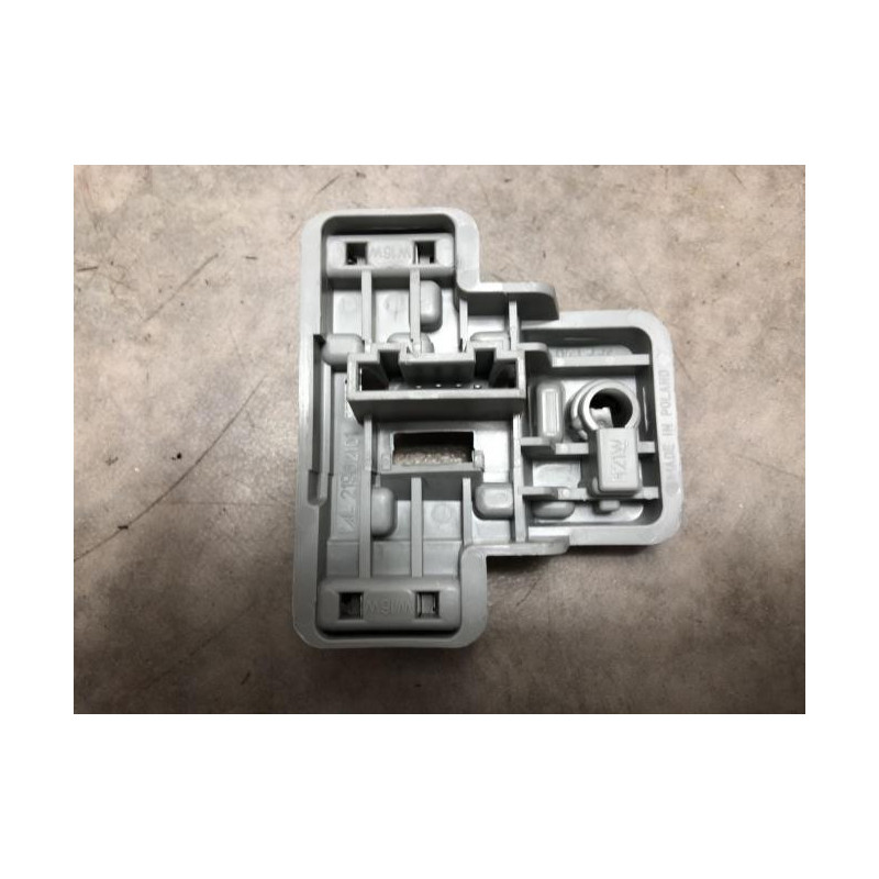 Platine feu arriere gauche AUDI A4 3 AVANT PHASE 1 BREAK d’occasion