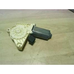 Moteur leve vitre avant droit MERCEDES CLASSE A 169 PHASE 1 d’occasion