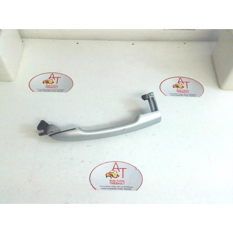 Poignee porte arriere droit RENAULT LAGUNA EXPR/PRI d’occasion