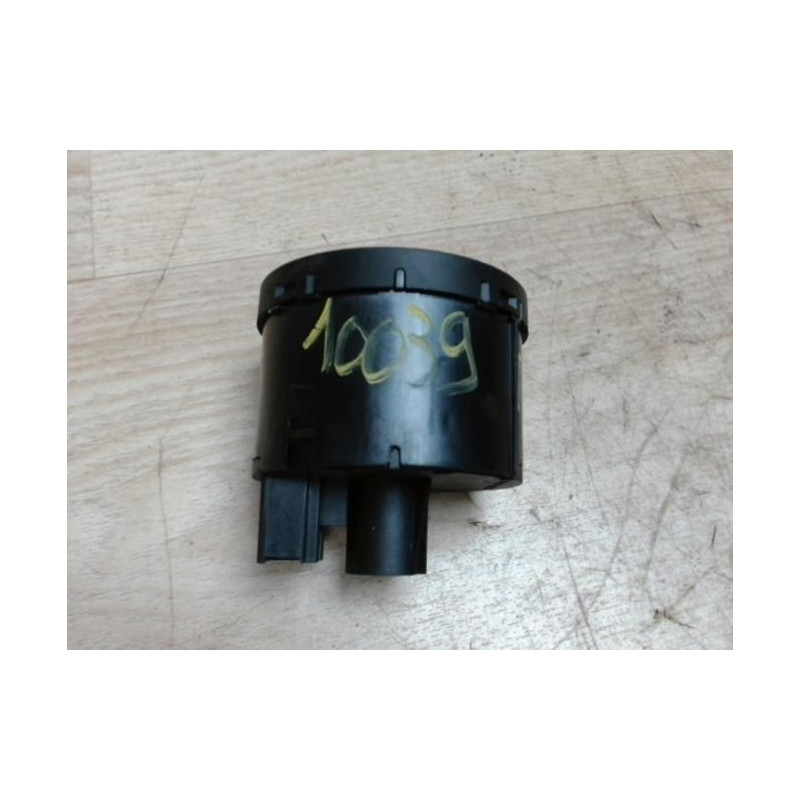 Commande de phare VOLKSWAGEN TOURAN 1 PHASE 2 d’occasion