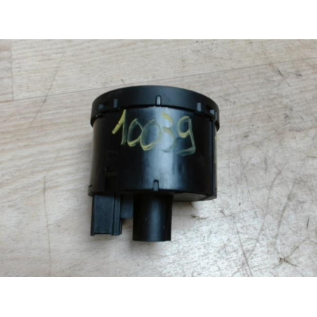 Commande de phare VOLKSWAGEN TOURAN 1 PHASE 2 d’occasion