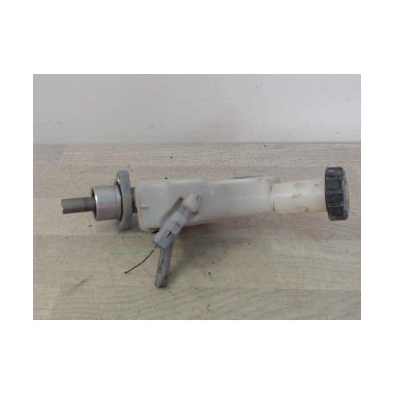 Maitre cylindre (freinage) RENAULT CLIO 3 PHASE 2 d’occasion