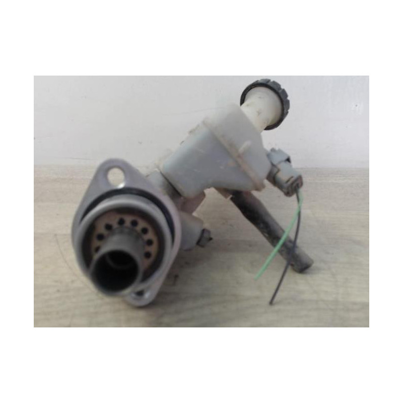Maitre cylindre (freinage) RENAULT CLIO 3 PHASE 2 d’occasion