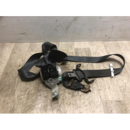 Ceinture arriere centrale NISSAN NAVARA 1 PHASE 1 d’occasion