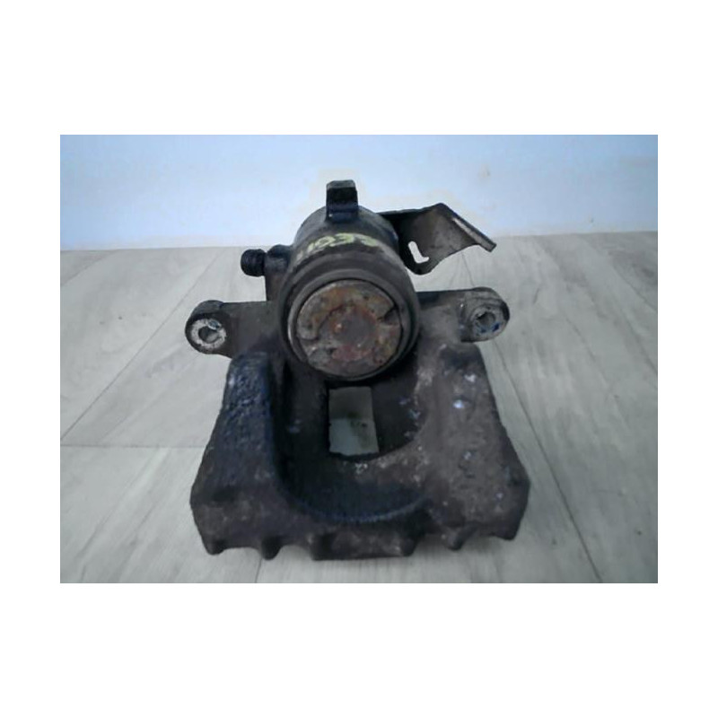 Etrier avant gauche (freinage) VOLKSWAGEN GOLF 4 d’occasion
