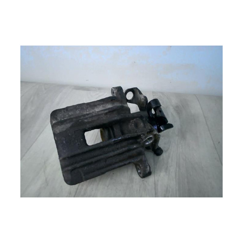 Etrier avant gauche (freinage) VOLKSWAGEN GOLF 4 d’occasion