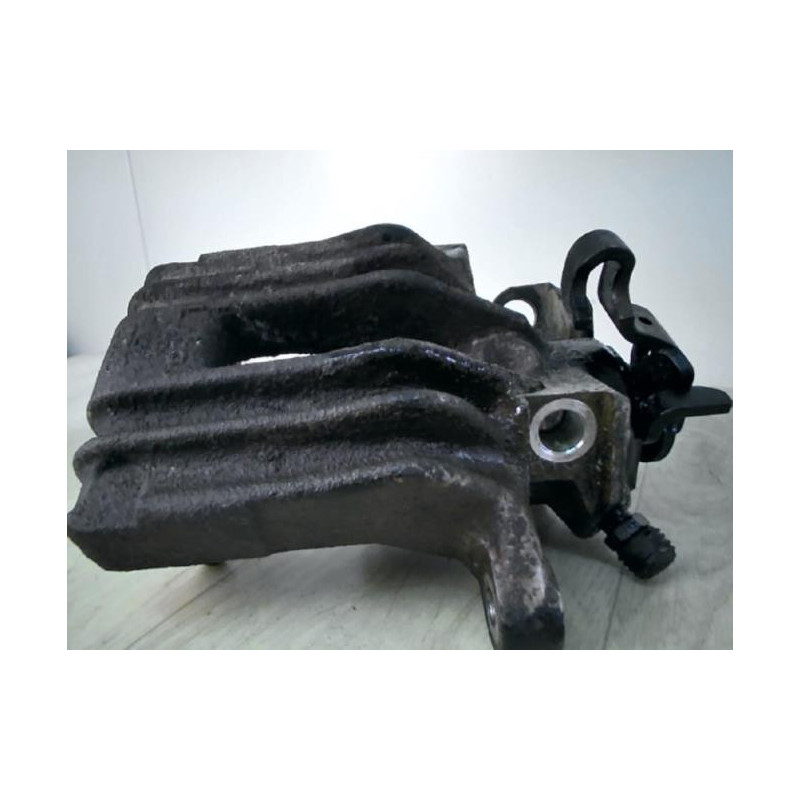 Etrier avant gauche (freinage) VOLKSWAGEN GOLF 4 d’occasion