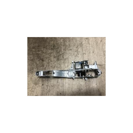 Support poignee porte avant gauche PEUGEOT PARTNER 2 PHASE 3 d’occasion