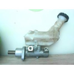 Maitre cylindre (freinage) RENAULT CLIO 3 PHASE 1 d’occasion
