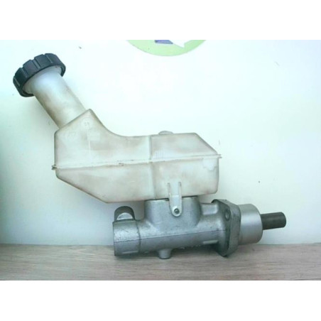 Maitre cylindre (freinage) RENAULT CLIO 3 PHASE 1 d’occasion