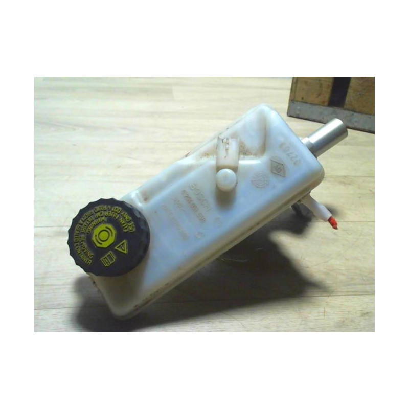 Maitre cylindre (freinage) RENAULT KANGOO 2 PHASE 2 d’occasion