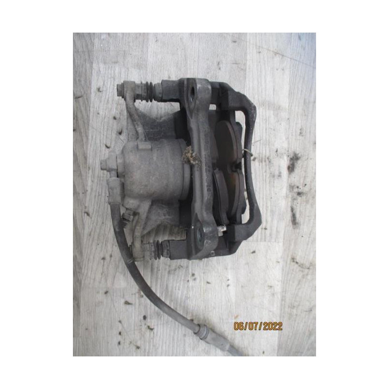 Etrier avant gauche (freinage) VOLKSWAGEN CADDY 4 d’occasion