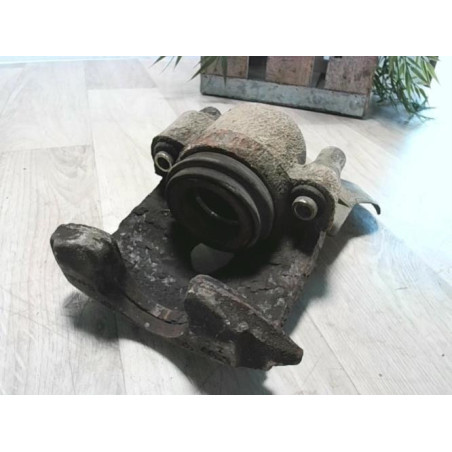 Etrier avant gauche (freinage) VOLKSWAGEN POLO 3 PHASE 1 d’occasion