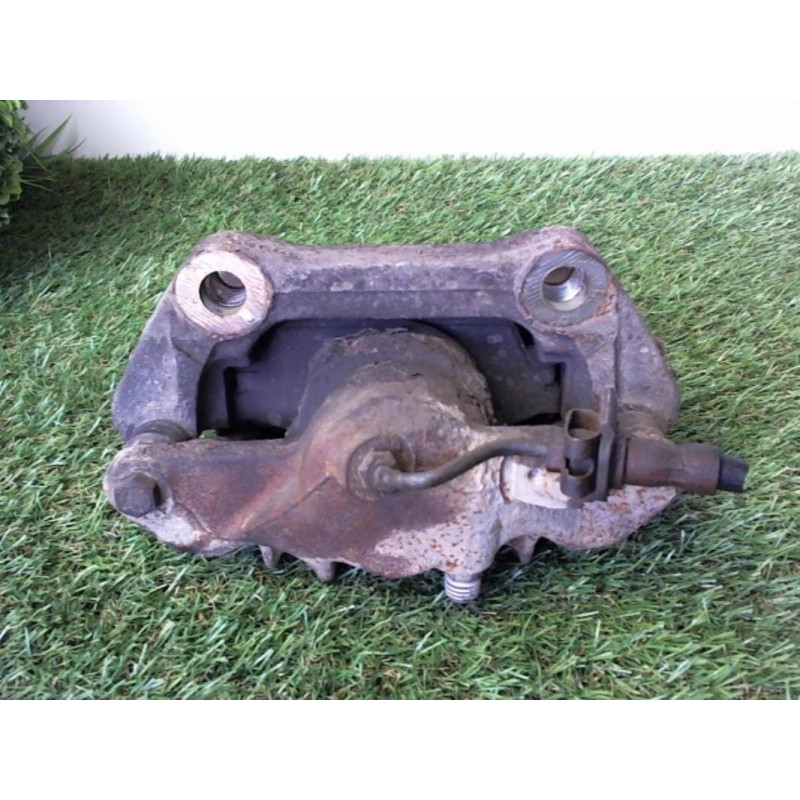 Etrier avant gauche (freinage) VOLKSWAGEN TRANSPORTER 4 PHASE 1 d’occasion