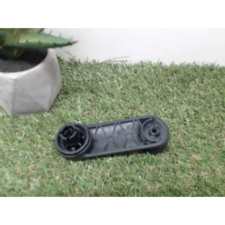 Manivelle de leve vitre RENAULT CLIO 2 PHASE 2 d’occasion