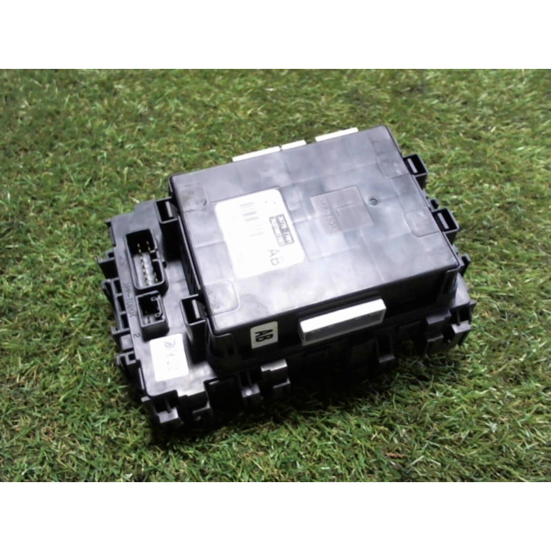 Boitier servitude moteur (BSM) SUZUKI ALTO 3 d’occasion