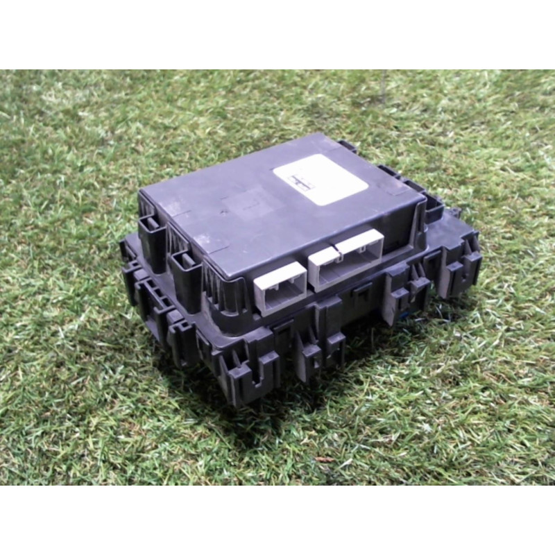 Boitier servitude moteur (BSM) SUZUKI ALTO 3 d’occasion