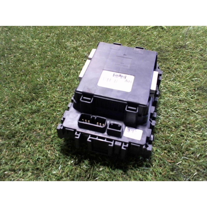 Boitier servitude moteur (BSM) SUZUKI ALTO 3 d’occasion