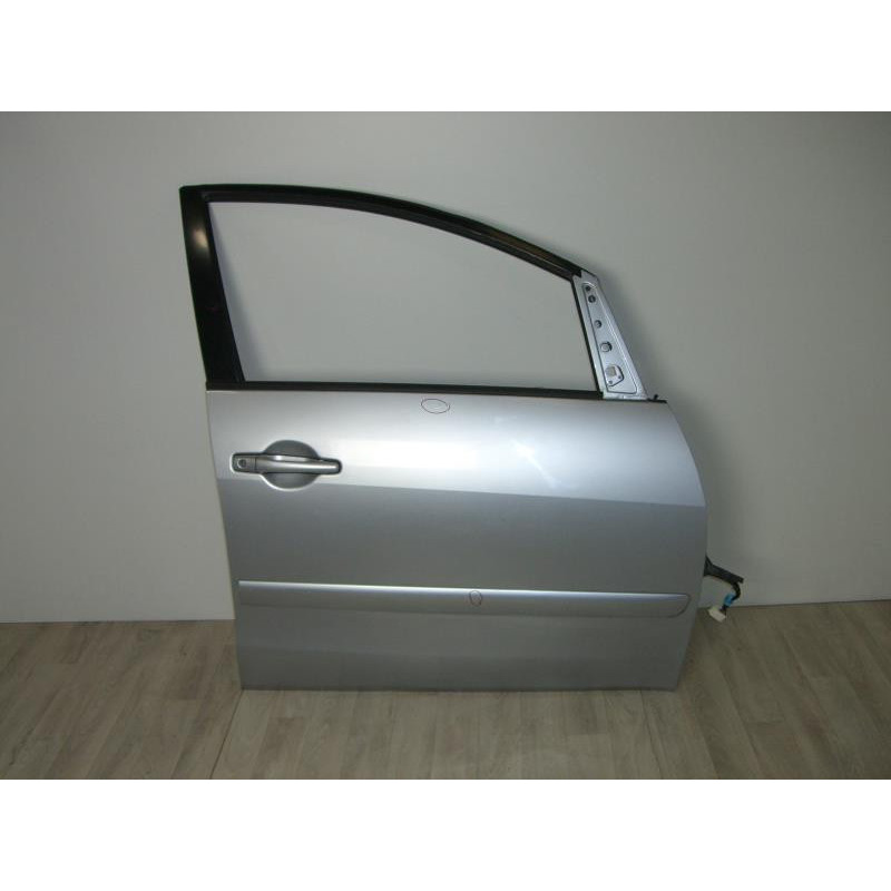 Porte avant droit MITSUBISHI GRANDIS d’occasion
