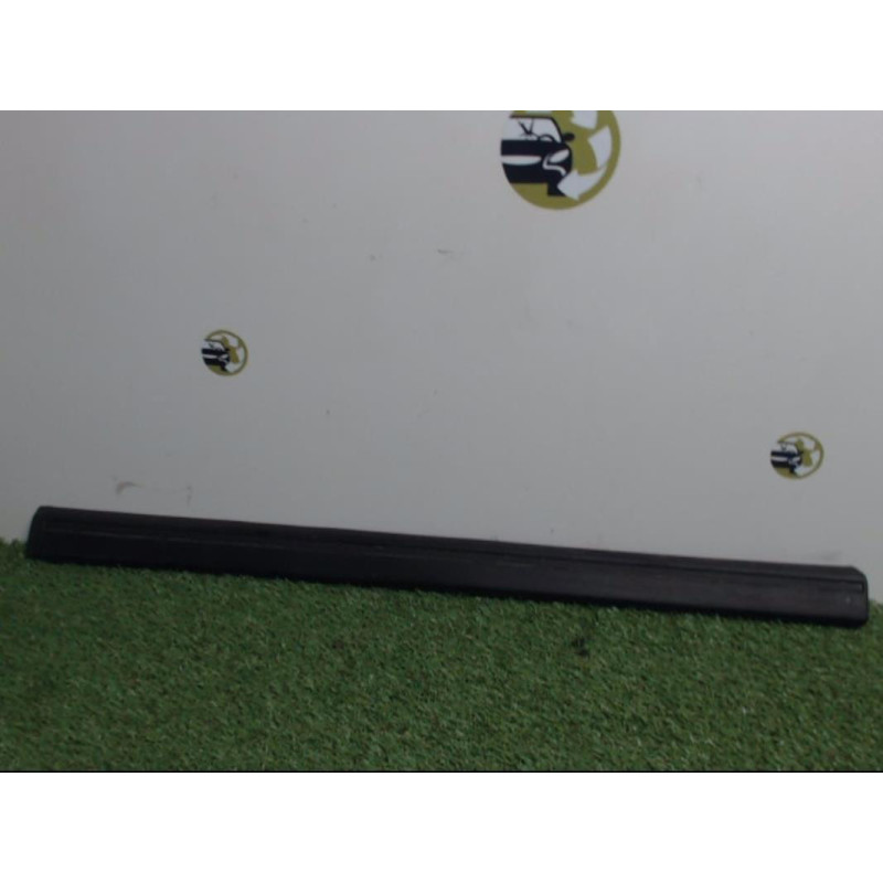 Baguette de porte avant gauche RENAULT R21 PHASE 2 d’occasion