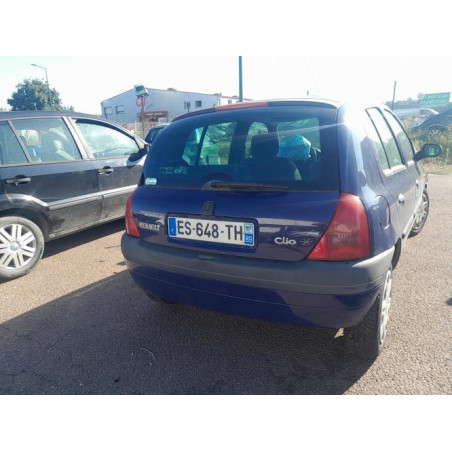 Cric (Ensemble depannage) RENAULT CLIO 2 PHASE 1 d’occasion
