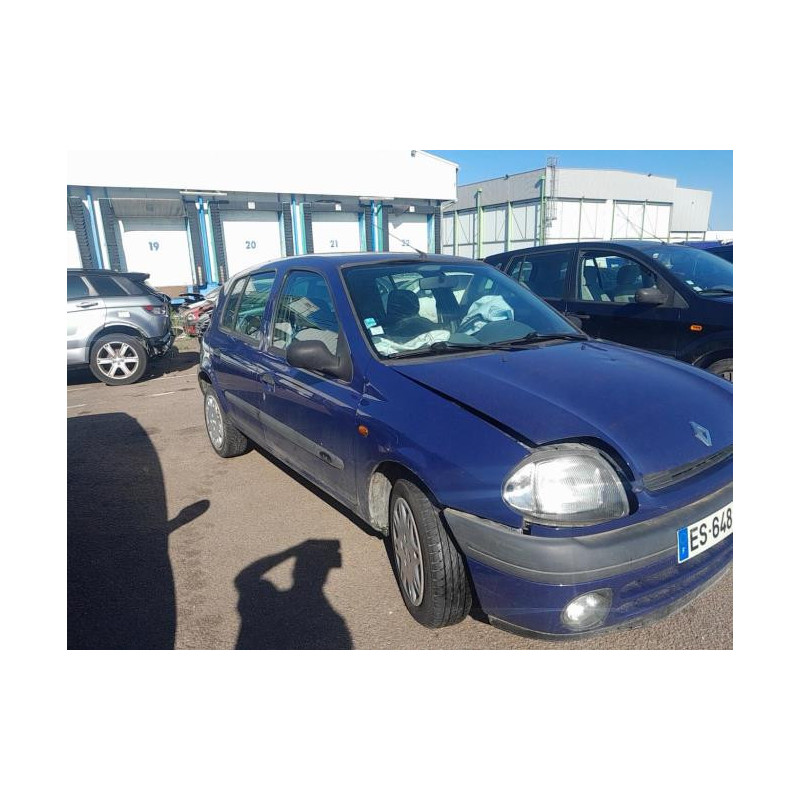 Cric (Ensemble depannage) RENAULT CLIO 2 PHASE 1 d’occasion