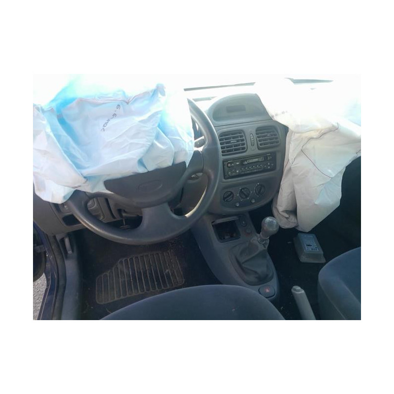 Cric (Ensemble depannage) RENAULT CLIO 2 PHASE 1 d’occasion