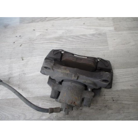 Etrier avant gauche (freinage) VOLKSWAGEN PASSAT 5 d’occasion