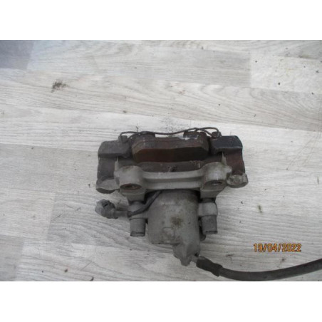 Etrier avant gauche (freinage) VOLKSWAGEN POLO 3 PHASE 1 d’occasion