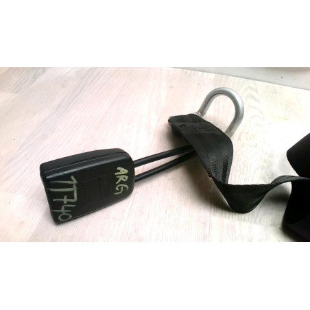 Attache ceinture arriere gauche VOLKSWAGEN GOLF d’occasion