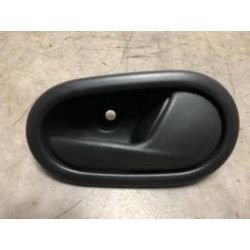 Poignee interieur avant droit DACIA SANDERO 2 PHASE 1 d’occasion