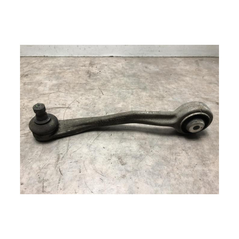 Bras de suspension superieur avant gauche AUDI A4 3 AVANT PHASE 1 BREAK d’occasion